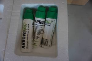 lot 18 image: 30.06 Outdoors 6 Tubes Arrow Snot and String Snot Lubricants