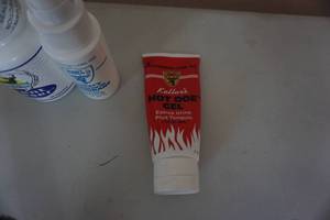 lot 20 image: Scent Eraser Hunters Deoderant With Hot Doe Gel Attractant