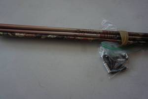 lot 120 image: 7 - Easton Aluminum Arrows In Assorted Styles