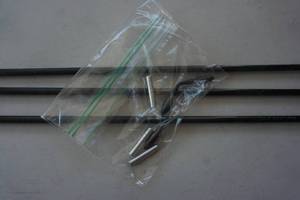 lot 50 image: 3 - Easton Carbon Storm Arrows