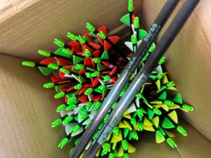 lot 3 image: 6 Dozen (72) Case Pack of Easton Carbon Storm Arrows