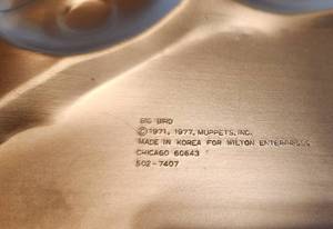 lot 34 image: Vintage Wilton Cake Pans Big Bird & Oscar the Grouch