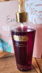 lot 38 image: Jasmine Chic Perfume & Victorias Secret Pure Seduction & Wood Art Sign