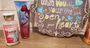 lot 40 image: Bath & Body Lotions, Spray & Metal Sign OOoooh these smell good