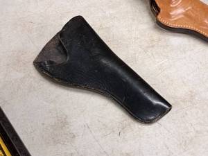 lot 201 image: Leather Handgun Holster