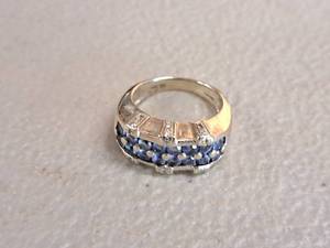 lot 210 image: 14K Gold Gemstone Ring
