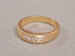 lot 213 image: 14K Gold Gemstone Ring