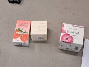 lot 228 image: Blur Drops, Lip Sleeping Mask, Hyaluronic Cream