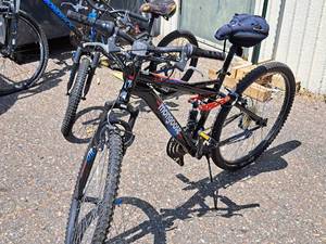 lot 242 image: Mongoose 20 Boys Trail Bicycle 16 Black Frame