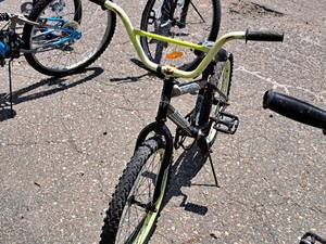 lot 244 image: Huffy Rock It 16 Boys Trail Bicycle 12 Black Frame