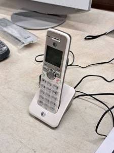 lot 15 image: AT&T Cordless Telephone Handset with Charger Base