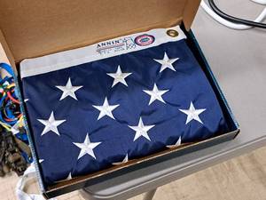 lot 58 image: Annin Nyl-Glo United States Flag 5x3 (New)