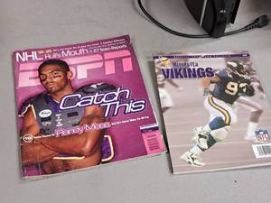 lot 79 image: Lot of (2) Sports Magazines - ESPN Randy Moss, Minnesota Vikings Official 1998 Team Yearbook