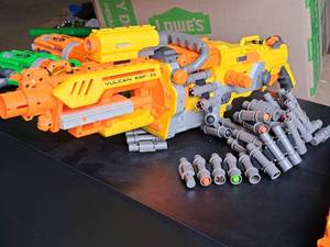 lot 113 image: Lot of (1) Nerf Gun - Vulcan EBF-25