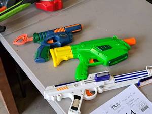 lot 115 image: Lot of (3) Nerf Guns - Star Wars Rifle, Cougar, PistolHandgun