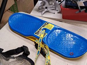 lot 125 image: Shred Sportsstuff Snow Skate Plastic Snowboard