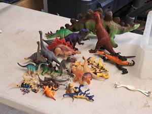 lot 138 image: Lot of  Assorted Dinosaur Toys