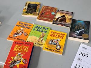 lot 212 image: Lot of (7) Assorted Youth Books - I Survived, The One and Only Ivan, Beverly Cleary - Ralph Mouse Collection
