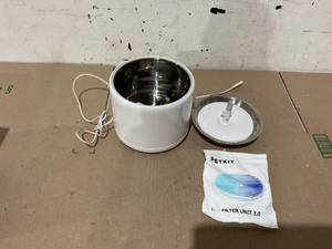lot 314 image: PETKIT Stainless Steel Cat Water Fountain with Wireless Pump