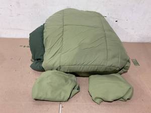 lot 345 image: 3 PCS King Size Comforter Set Green