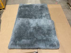 lot 168 image: 8x10 Grey Fur Area Rug for Living Room
