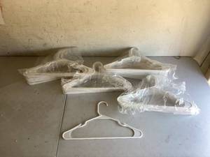 lot 459 image: Utopia Home Clothes Hangers 50 Pack