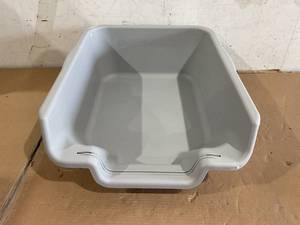 lot 295 image: Dog Litter Pan, Measures 28 x 27.5 x 9.5