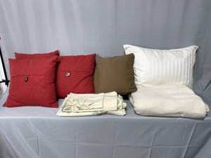 Floral Queen Bed Sheets  Decorative Pillows - 3 Red w Button, 1 Tan and 1 Ivory