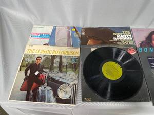 Lot of Vinyl Records Including Bonnie Tyler  Marty Robbinson  Roy Orbison  And Many More