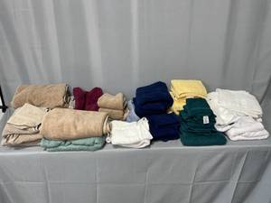 Various Towels Sets with Different Colors