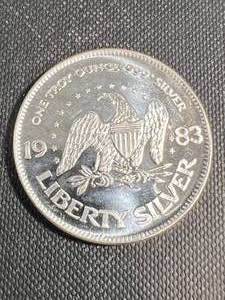 1 TROY OZ .999 FINE SILVER A-MARK ROUND