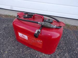 lot 20 image: 6 Gallon Marine Gas Tank