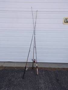 lot 21 image: 3 Rods and Reels
