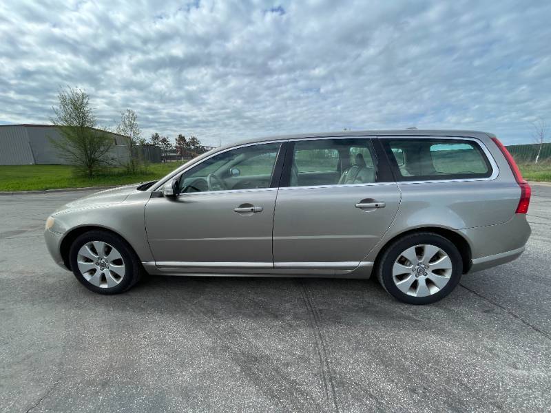 2008 Volvo V70 3.2