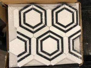 lot 7 image: 14 Boxes of MSI Georama Nero 13 in. x 11 in. x 10 mm Polished Marble Mosaic Tile (9.9 sq. ft.  case) Customer Returns See Pictures