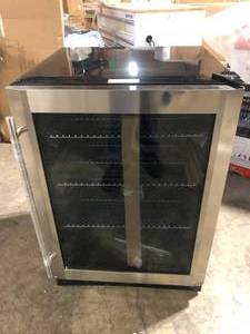 lot 29 image: Magic Chef Beverage 23.4 in. 154 (12 oz.) Can Beverage Cooler, Stainless Steel     Customer Returns See Pictures