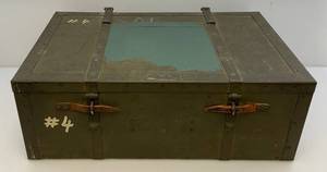 lot 6 image: Very Cool Vintage Military Ammunition Supply Chest Misc. No.1 Pack Artillery