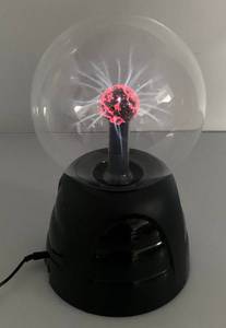 lot 26 image: Vintage 8 Plasma Globe