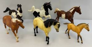 lot 48 image: Misc. Vintage Breyer Horses