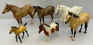 lot 49 image: Misc. Vintage Breyer Horses