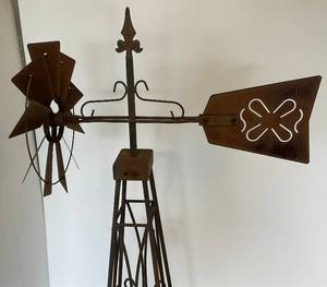lot 60 image: 60 Heavy Metal Wind Mill