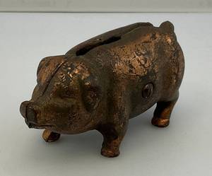 lot 67 image: Vintage Miniature Cast Metal Pig Bank 2 W x 2 12 H x 4 12 L