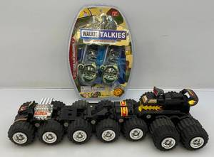 lot 68 image: Vintage 1980s Road Dragon II (Works) & Kids Camo Walkie Talkies Wrist Watches (NIB)