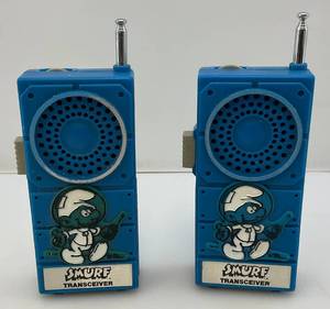 lot 122 image: Vintage SMURF Walkie Talkies (NEED WORK)