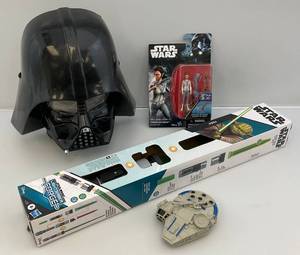 lot 138 image: Misc. STAR WARS Items