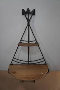 lot 38 image: Wood & Metal Arrow Foldable Shelf