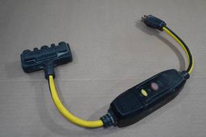 lot 43 image: Voltec GFCI Adapter with Lighted Power Block