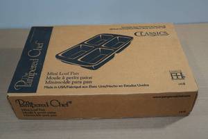 lot 44 image: The Pampered Chef Mini Loaf Pan