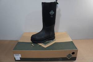 lot 87 image: Muck Boots Chore All Condition Work Boots -Mens 5, Womens 6