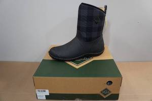 lot 88 image: Muck Boots Womens Muckster II Mid Garden Boots -Size 11
